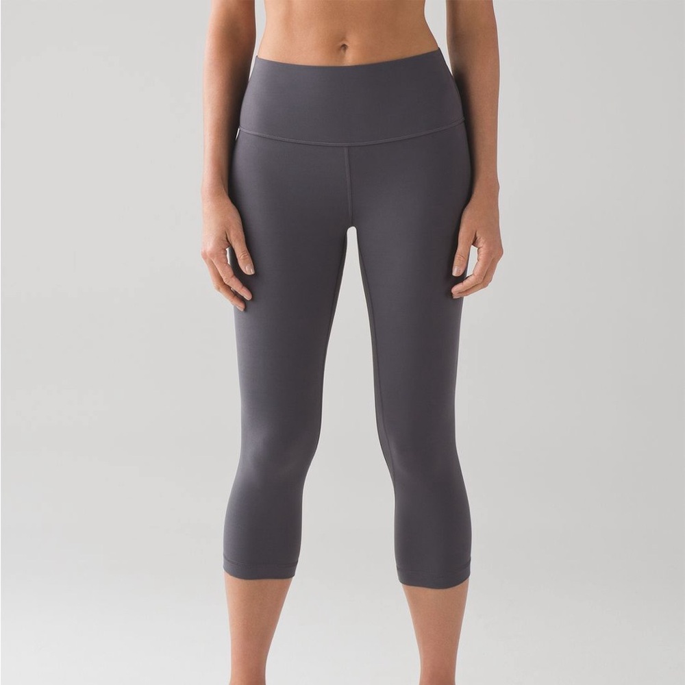 Lululemon High Rise Cropped 19” Align Pant (Size 2)